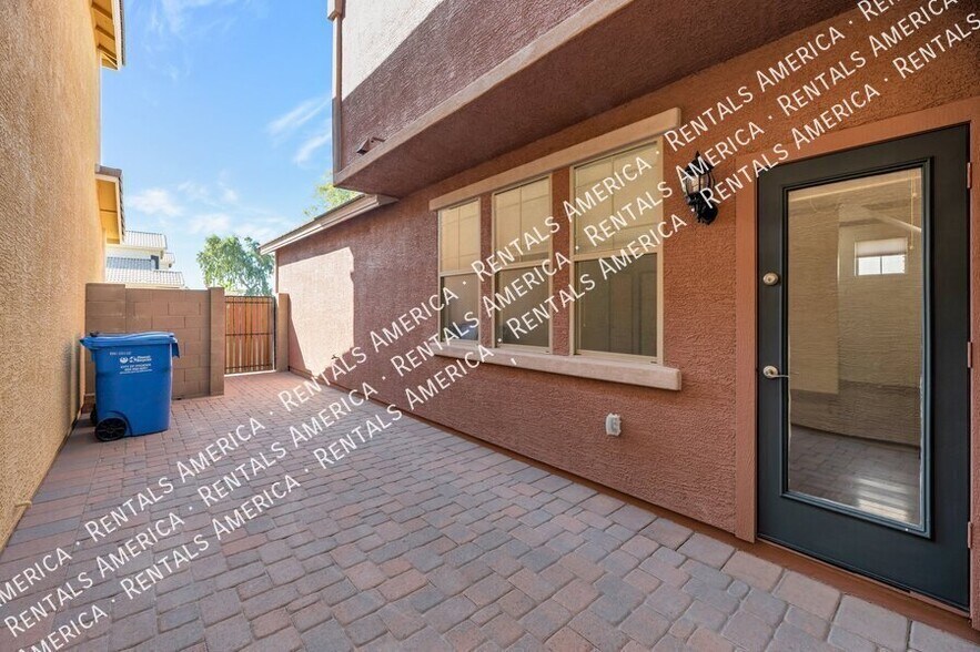 Building Photo - 3745 E Kerry Ln