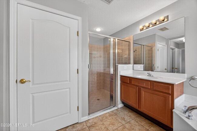 Building Photo - 6377 Island Forest Dr