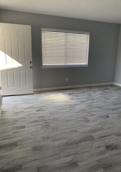 Building Photo - 308 N Second St