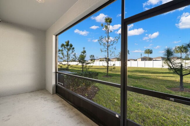 Building Photo - Like New TownHome For Rent in Touchstone!