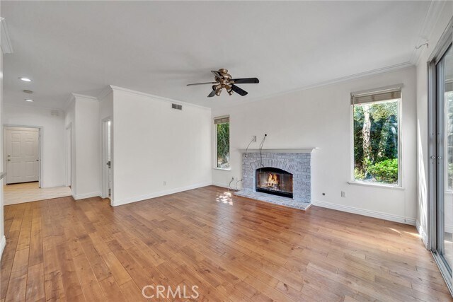 Building Photo - 2357 Laurelwood Dr
