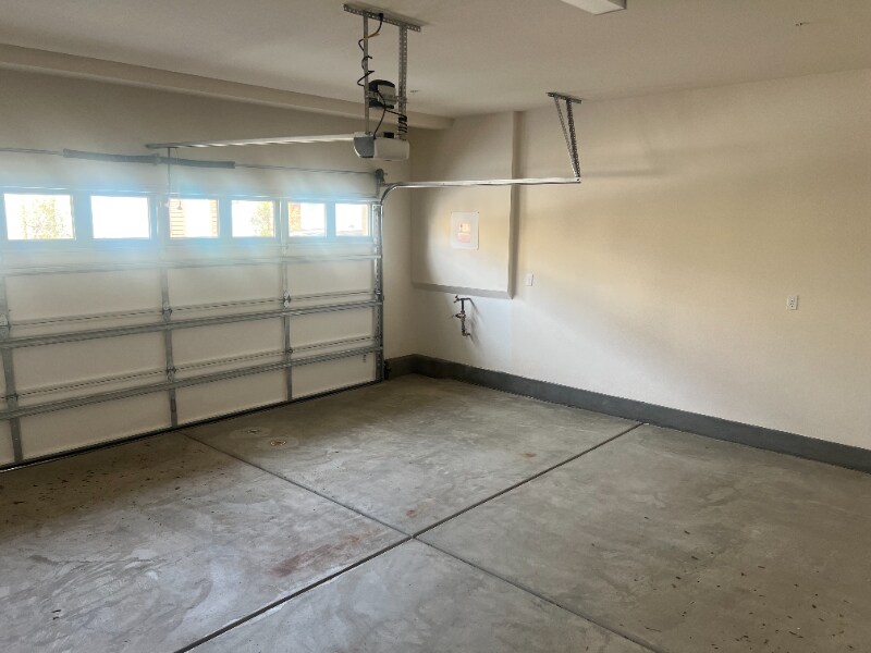 Building Photo - 16273 Castello Ln