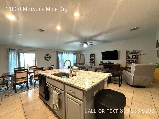 Building Photo - 11830 Miracle Mile Dr,-