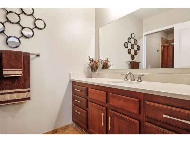 Building Photo - 4730 Park Commons Dr
