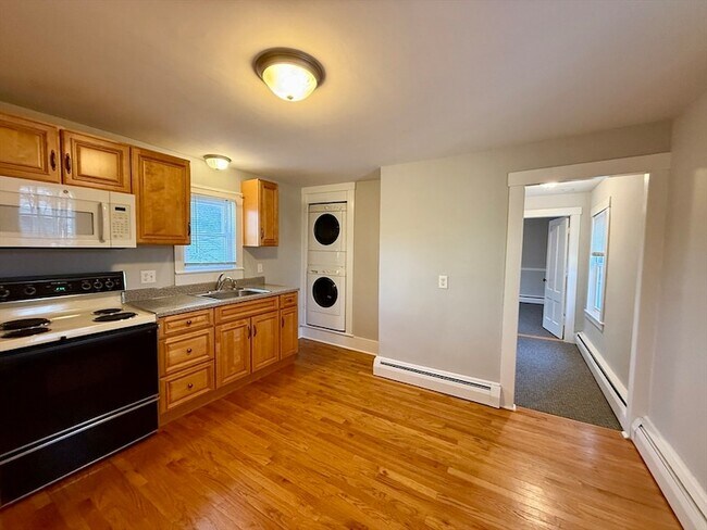 Building Photo - 19 Ruggles St