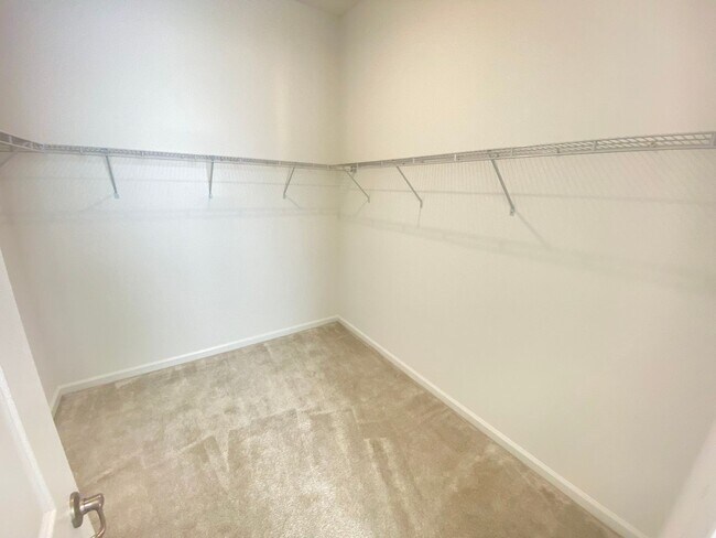 Building Photo - 6338 Trailblaze Bnd