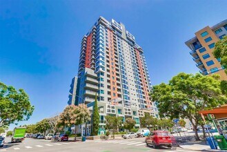 Building Photo - Fully Furnished, 2 bedrooms, 2 bath in the...