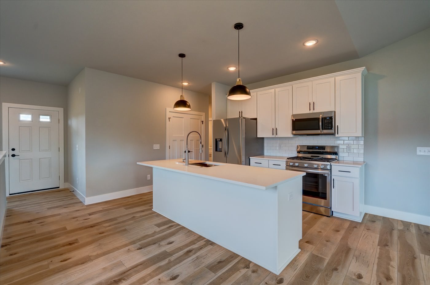 Building Photo - 1430 Palm Grass Way