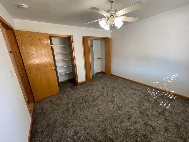 upstairs bedroom 12 x 12.5 ft - 5305 W 11th Street Rd