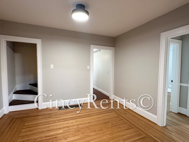 Building Photo - 3559 Rawson Pl