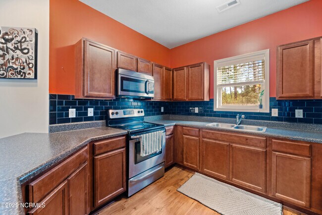 Building Photo - 232 Currituck Dr