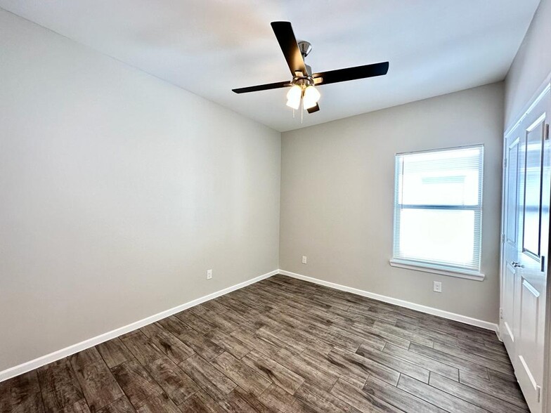 Building Photo - 1312 Vani Dr