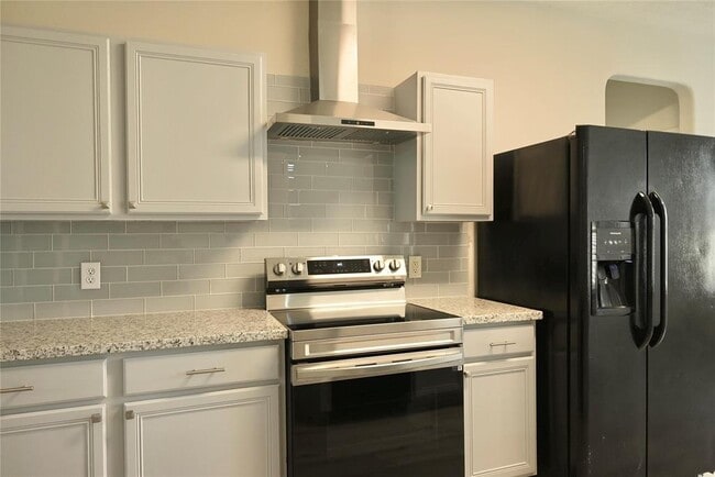 Building Photo - 23902 Spring Way Dr