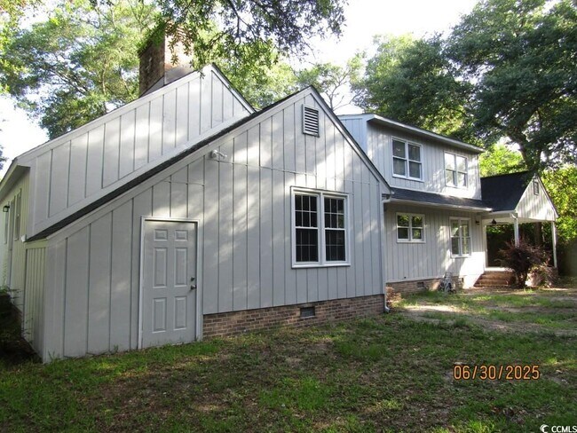 Building Photo - 804 Townsend Rd
