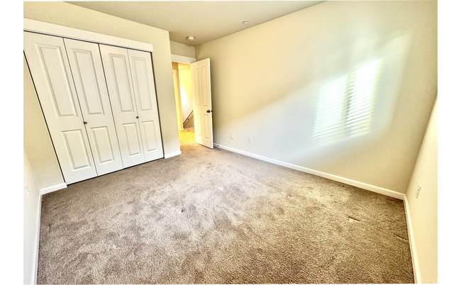 Building Photo - 5013 52nd Ave Ct W