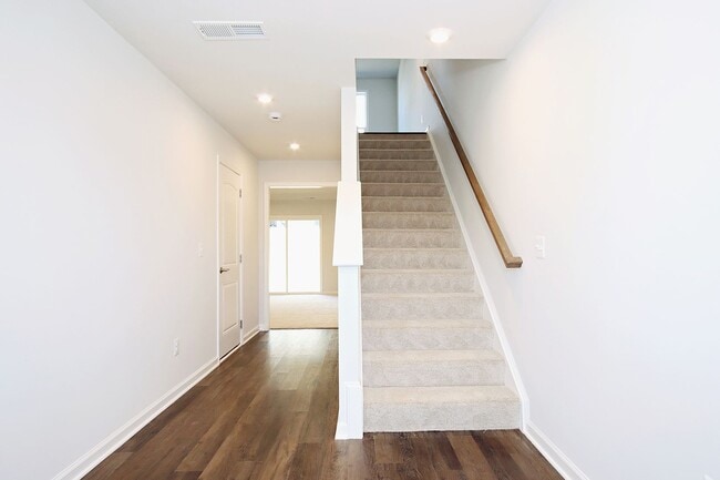 Building Photo - Walkable, Dog-Friendly Townhome Near Downtown Crozet