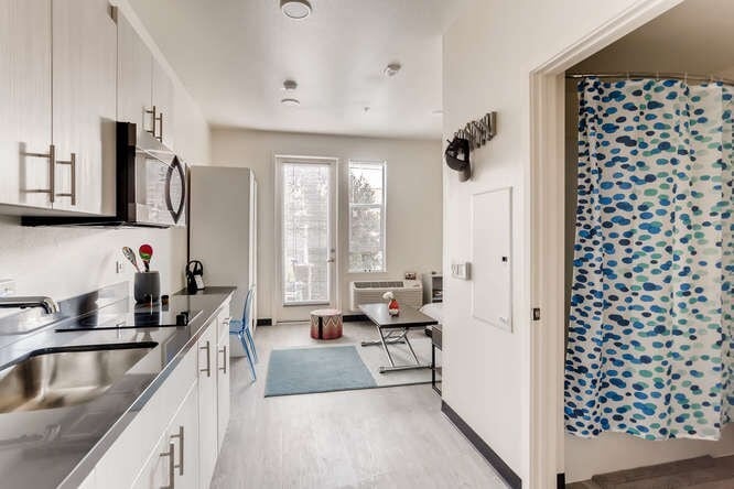 Interior Photo - 4252 Crenshaw