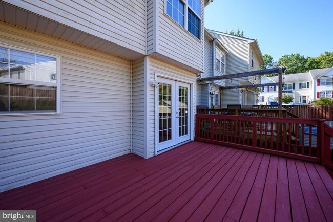 Building Photo - 105 Brenwick Ct