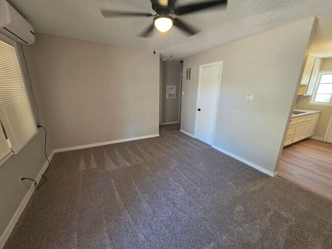 Building Photo - 3001 Curtis Dr