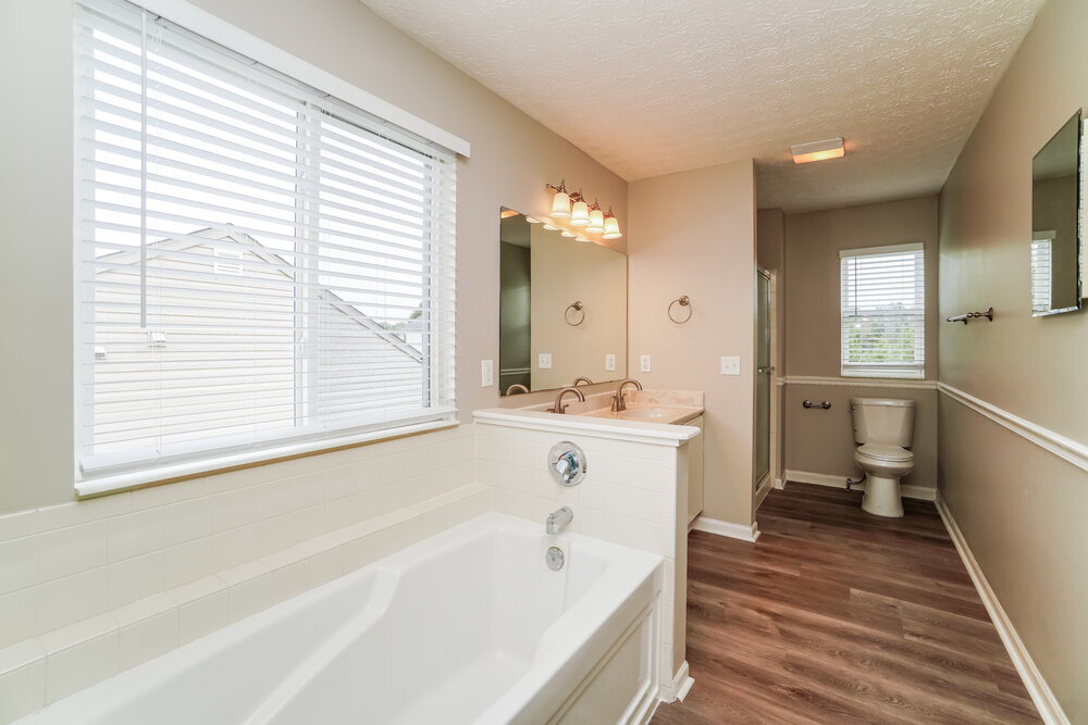 Building Photo - 3530 Cove Lake Ln