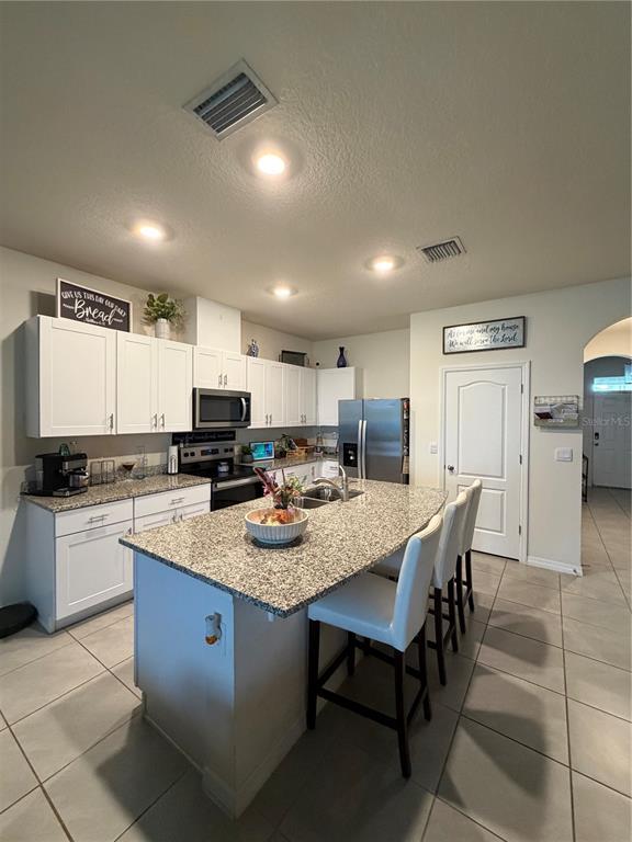 Building Photo - 1486 Isleta Lp