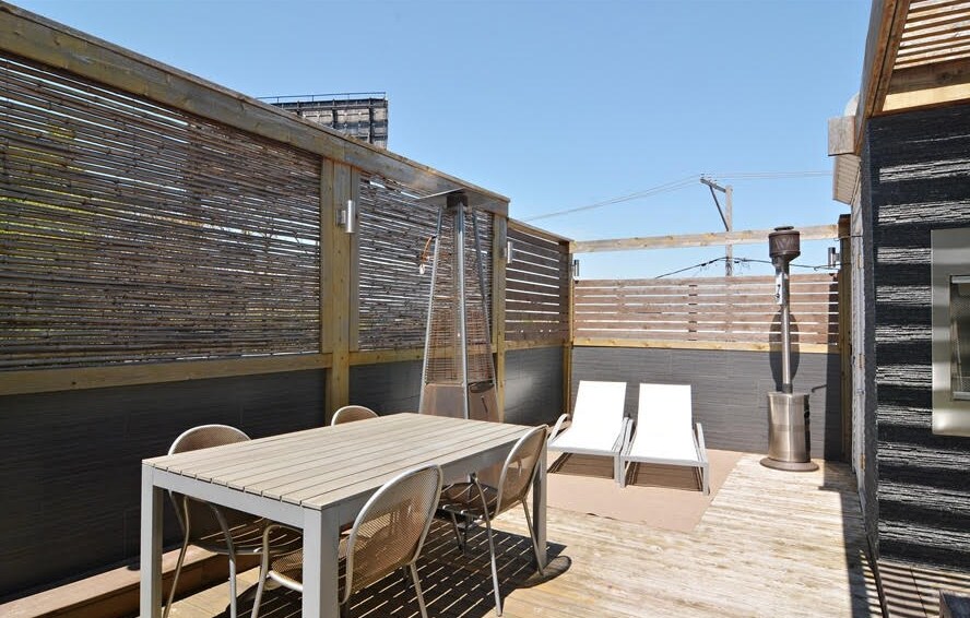 Building Photo - 1224 W Augusta Blvd