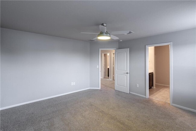 Building Photo - 137 Moulins Ln