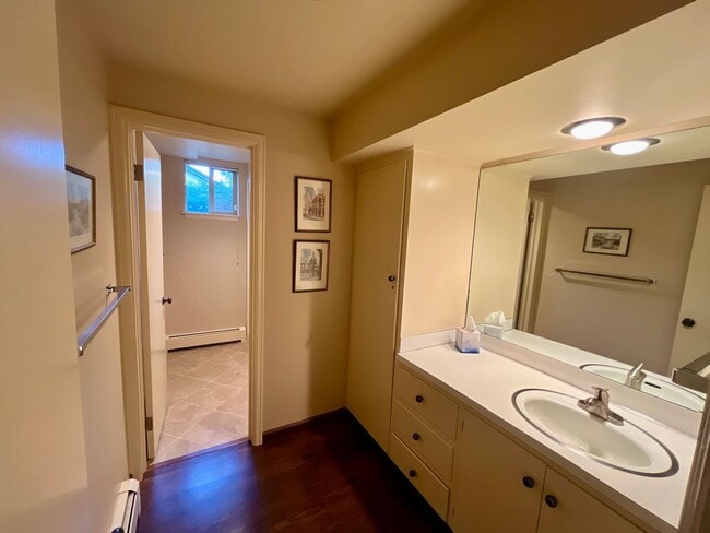 Building Photo - Gorgeous 4 bed 5 bath Luxury rental in Cherry Hills Village!