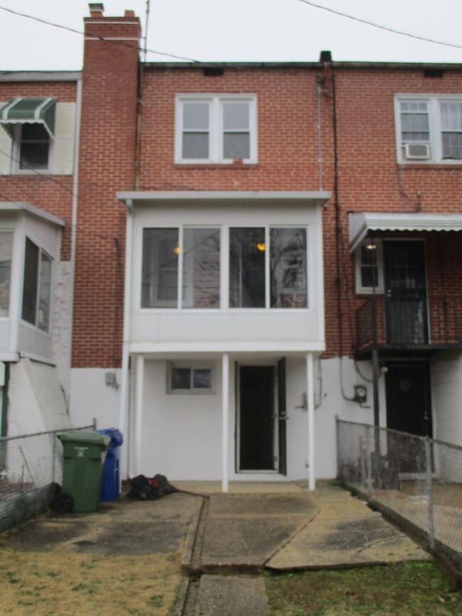 Building Photo - 2863 Edgecombe Cir S