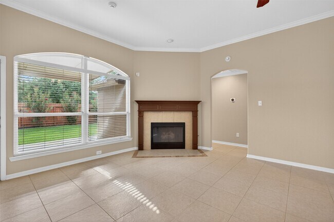 Building Photo - 10103 Sweet Willow Ln