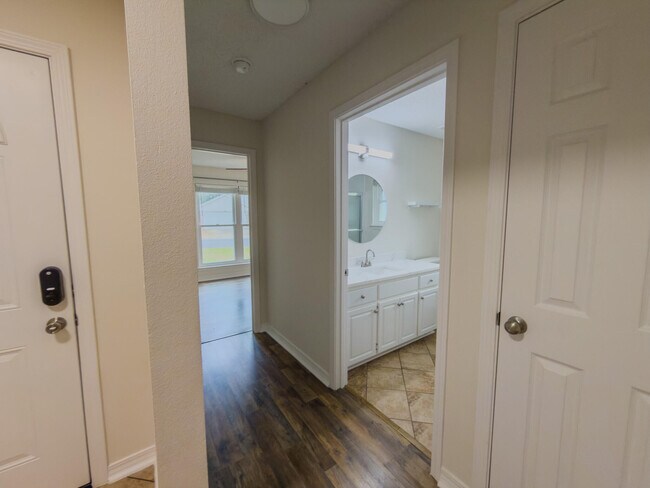 Building Photo - 1783 Ivalea Cir