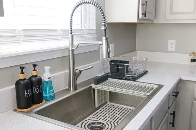 Building Photo - Fort Harrison State Park 4Bed Spacious Retreat