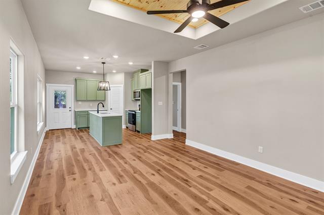 Building Photo - 805 Branding Iron Trail