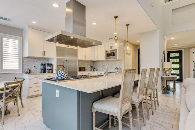 Building Photo - 12727 Cloud Mountain Crossing