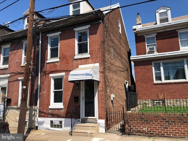 Primary Photo - 2713 Kirkbride St