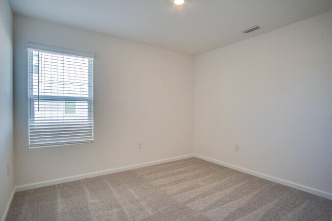 Building Photo - Brand New! 4BR/2BA Home in Eagles Ridge – High-Speed Internet Included – Military Deposit Special