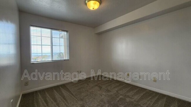 Building Photo - 105 Daybreak Ln