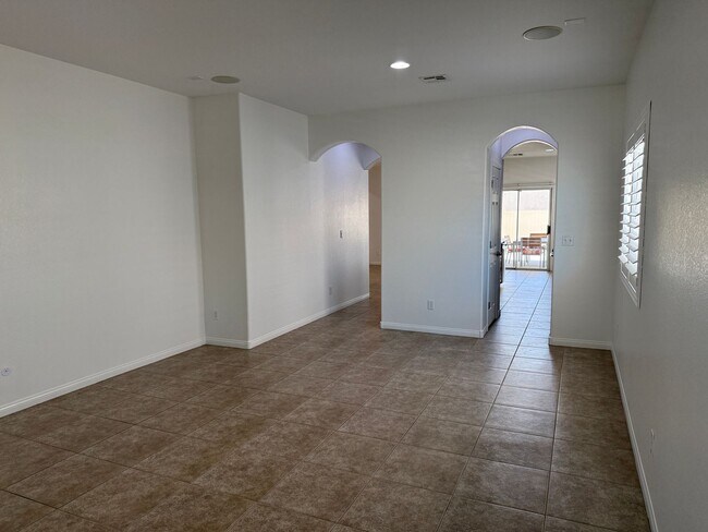 Building Photo - 3bd/bath Single Family Home!