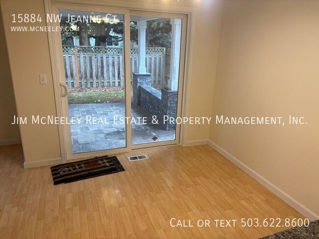 Building Photo - 15884 NW Jeanne Ct