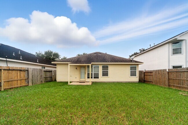 Building Photo - 142 Thunder Basin Dr