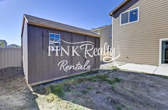 Building Photo - 10627 Hidden Pr Pkwy