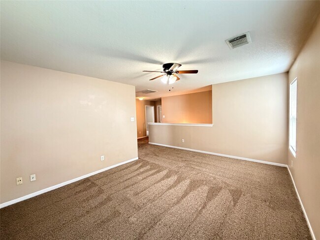 Building Photo - 15423 Fir Woods Ln
