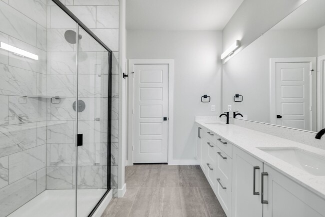 Building Photo - Discover the Best of Midlothian Living