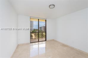 Building Photo - 16275 Collins Ave