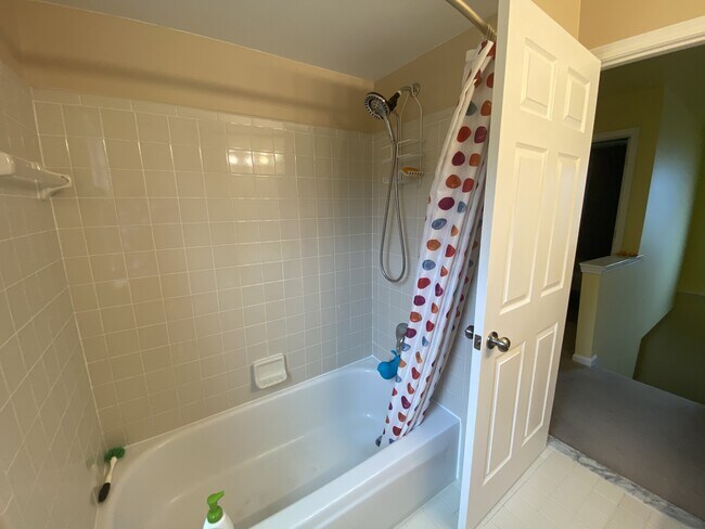 Building Photo - 3074 Ailsa Craig