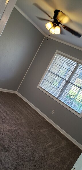 Bed #2 - 4108 Parkway Dr