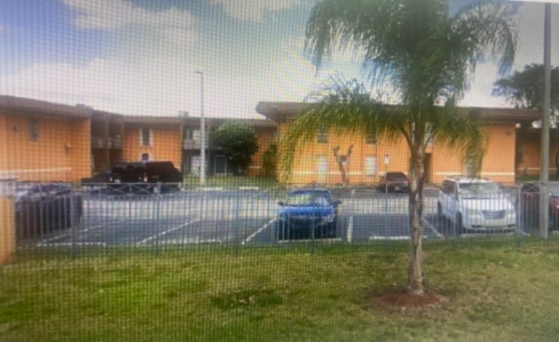 Building Photo - 9449 SW 76th St