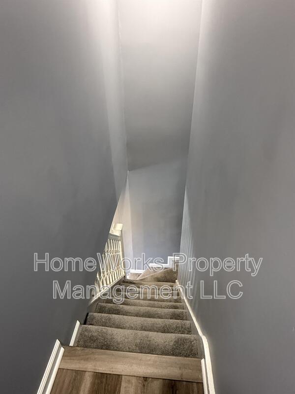 Building Photo - 1139 Hull St