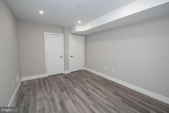 Building Photo - 2213 Emerald St