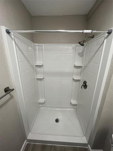 Building Photo - 1310 Whiteoak Dr